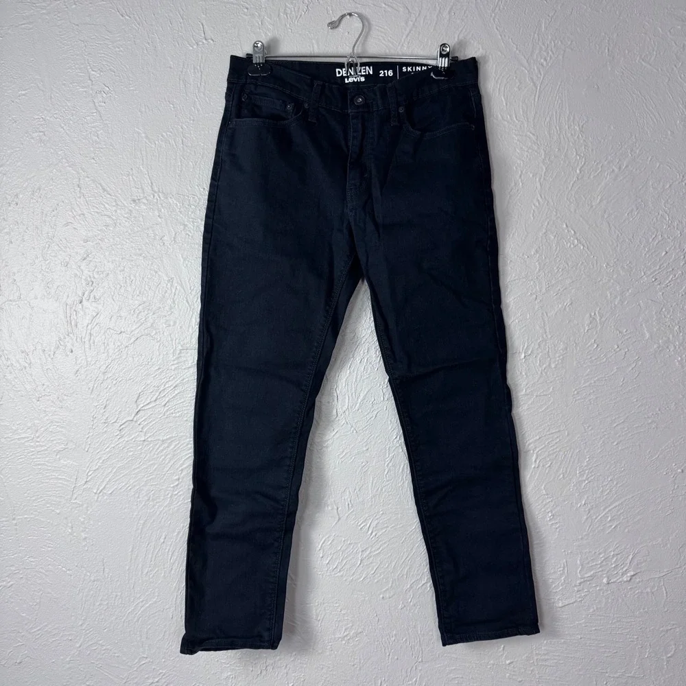 Men's W32 L30 Denizen Levi's Black 216 Skinny Fit Jeans